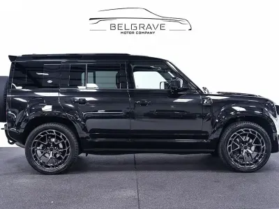 Used Land Rover Defender Dynamic 250 HP (183 kW) 2023 Black SUV