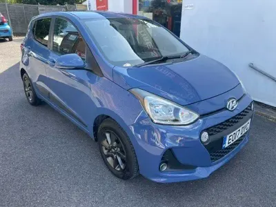 Used Hyundai i10 Premium 67 HP (49 kW) 2017 Blue Hatchback