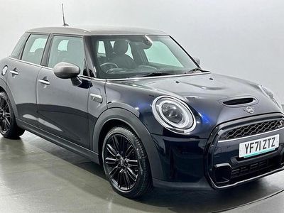 Used Mini Cooper S Exclusive 178 HP (130 kW) 2021 Blue/black Hatchback