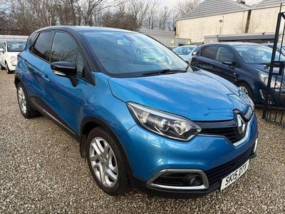 Used Renault Captur Dynamique 90 HP (66 kW) 2015 Blue/black SUV