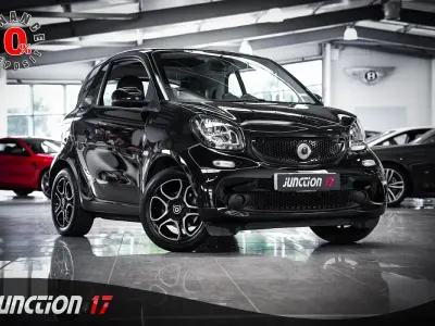 Used Smart ForTwo Coupé Premium 71 HP (52 kW) 2018 Black Coupe