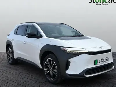 Used Toyota bZ4X 150 kW (204 HP) 2022 White SUV