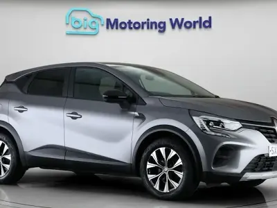 Used Renault Captur Evolution 145 HP (106 kW) 2023 Grey SUV