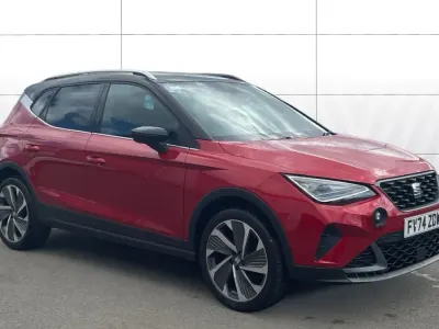 Używany Seat Arona FR Sport 115 KM (84 kW) 2024 Czerwony SUV