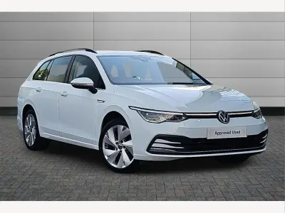 Used VW Golf VIII Style 150 HP (110 kW) 2022 White Estate