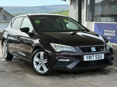 Begagnad Seat Leon FR 150 HK (110 kW) 2017 Lila Halvkombi