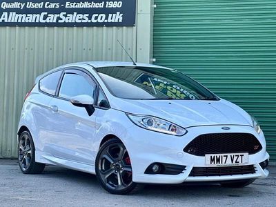 Używany Ford Fiesta ST 182 KM (133 kW) 2017 Biały Hatchback