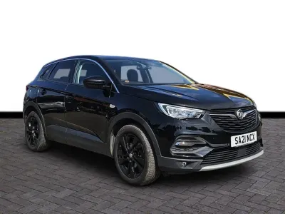 Used Vauxhall Grandland X SRi 130 HP (95 kW) 2021 Black SUV