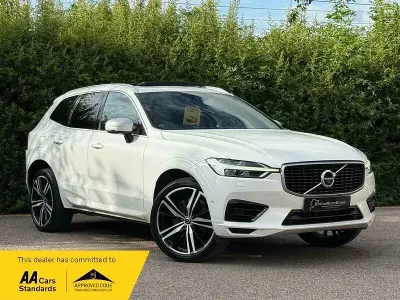 Used Volvo XC60 R-Design Pro 2017 White SUV