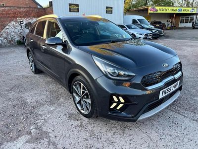 Używany Kia Niro 141 KM (103 kW) 2019 Szary SUV
