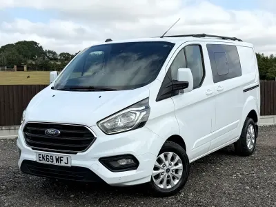 Used Ford Transit Custom Limited 130 HP (95 kW) 2019 White Van