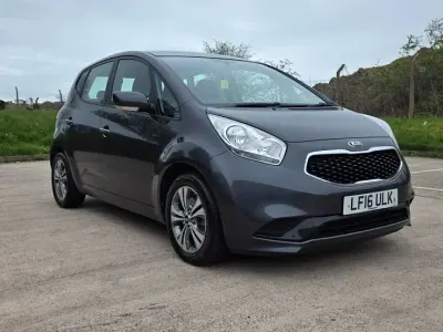 Second-hand Kia Venga 2016 Argintiu Hatchback