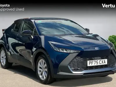 Used Toyota C-HR 140 HP (102 kW) 2025 Blue SUV