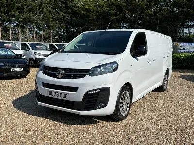 Used Vauxhall Vivaro S 100 HP (73 kW) 2023 White MPV