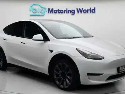 Used Tesla Model Y Long Range AWD 378 kW (514 HP) 2022 White SUV