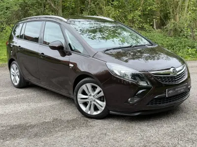 Second-hand Vauxhall Zafira Tourer SRi 170 CP (125 kW) 2015 Maro Monovolum