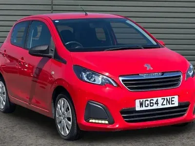 Used Peugeot 108 Active 68 HP (50 kW) 2014 Red Hatchback