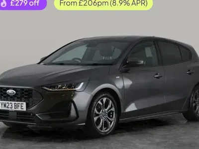 Käytetty Ford Focus ST-Line 125 HP (91 kW) 2023 Harmaa Viistoperä