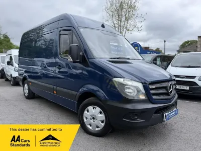 Używany Mercedes Sprinter 140 KM (102 kW) 2017 Niebieski Van