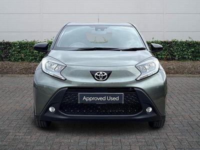 Used Toyota Aygo X 72 HP (52 kW) 2024 Green SUV