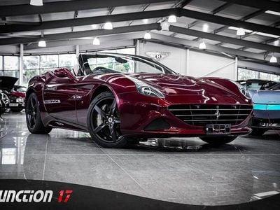 Red Used 2014 Ferrari California Cabriolet | £69,475 (A bit pricey)
