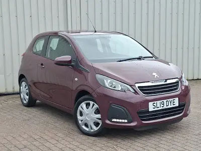 Used Peugeot 108 Active 72 HP (52 kW) 2019 Purple Hatchback