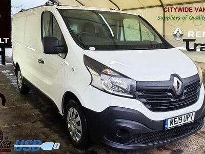 Used Renault Trafic Business 95 HP (69 kW) 2019 White MPV