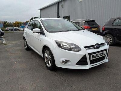 Used Ford Focus Zetec 115 HP (84 kW) 2012 White Hatchback