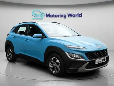 Gebraucht Hyundai Kona SE 141 PS (103 kW) 2023 Blau SUV