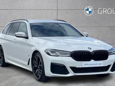 Używany BMW 520 M Sport 190 KM (139 kW) 2023 Biały Kombi