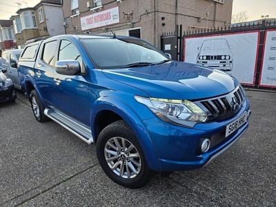 Used Mitsubishi L200 181 HP (133 kW) 2018 Blue Pickup