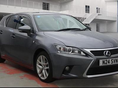 Lexus CT200h