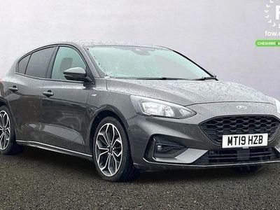 Usado Ford Focus ST-Line X 125 HP (91 kW) 2019 Cinzento Citadino