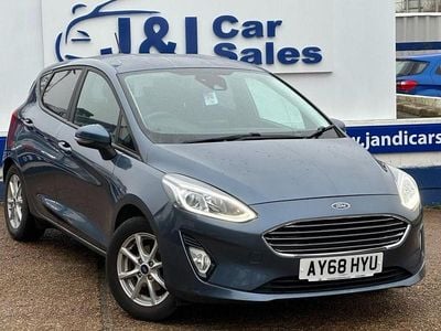 Used Ford Fiesta Zetec 85 HP (62 kW) 2018 Blue Hatchback