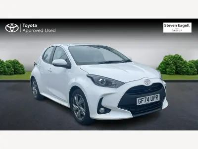 Used Toyota Yaris Hybrid 114 HP (83 kW) 2024 White Hatchback