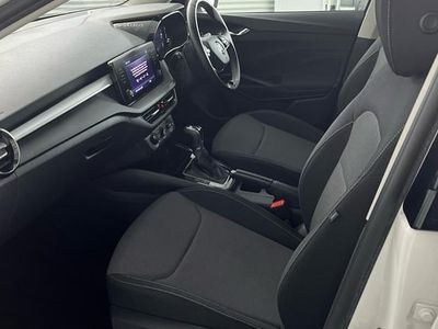 Used Skoda Fabia Colour Edition 110 HP (80 kW) 2022 White Hatchback