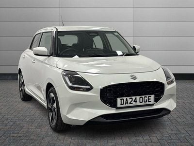 Used Suzuki Swift 82 HP (60 kW) 2024 White Hatchback