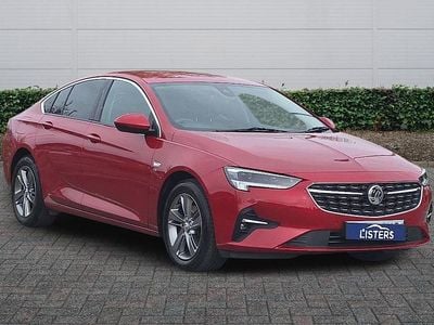 Used Vauxhall Insignia SRi 122 HP (89 kW) 2021 Red Hatchback