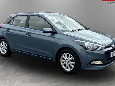 Used Hyundai i20 SE 84 HP (61 kW) 2017 Blue Hatchback