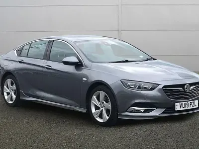 Używany Vauxhall Insignia Sport 165 KM (121 kW) 2019 Szary Hatchback