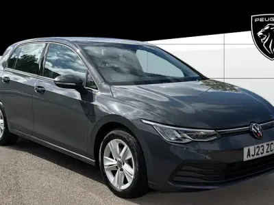 Used VW Golf VIII Life 150 HP (110 kW) 2023 Grey Hatchback