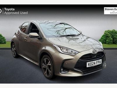 Used 2025 Toyota Yaris Hybrid Design Hatchback | £18,580 (Good price)