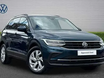 Used VW Tiguan Life 150 HP (110 kW) 2023 Blue SUV