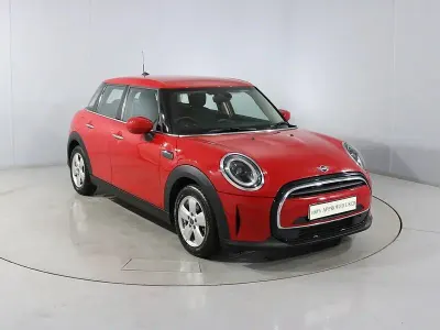 Used Mini ONE Classic 102 HP (75 kW) 2022 Red Hatchback