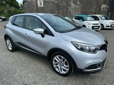 Used Renault Captur Dynamique 90 HP (66 kW) 2013 Silver SUV