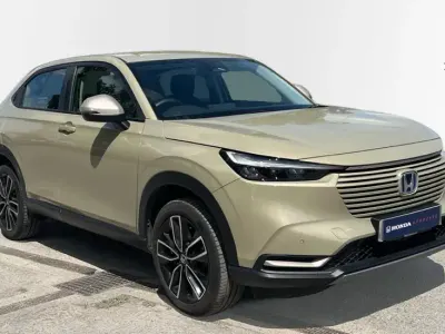 Begagnad Honda HR-V Elegance 131 HK (96 kW) 2023 Beige SUV