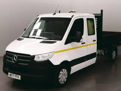 Begagnad Mercedes Sprinter Progressive 145 HK (106 kW) 2021 Vit Van