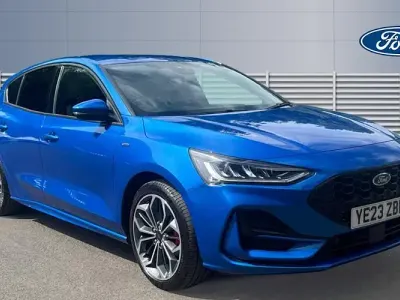 Used Ford Focus ST-Line X 155 HP (114 kW) 2023 Blue Hatchback