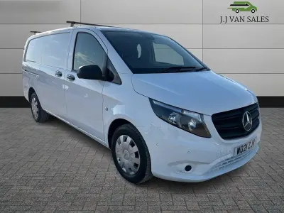 Begagnad Mercedes Vito Progressive 140 HK (102 kW) 2021 Vit Van