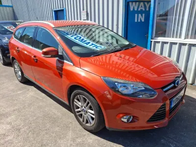 Usado Ford Focus Titanium 125 HP (91 kW) 2012 Vermelho Carrinha